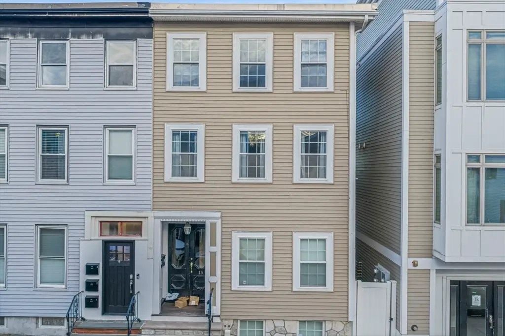 15 Vinton St #3, Boston, MA 02127 - Image #1