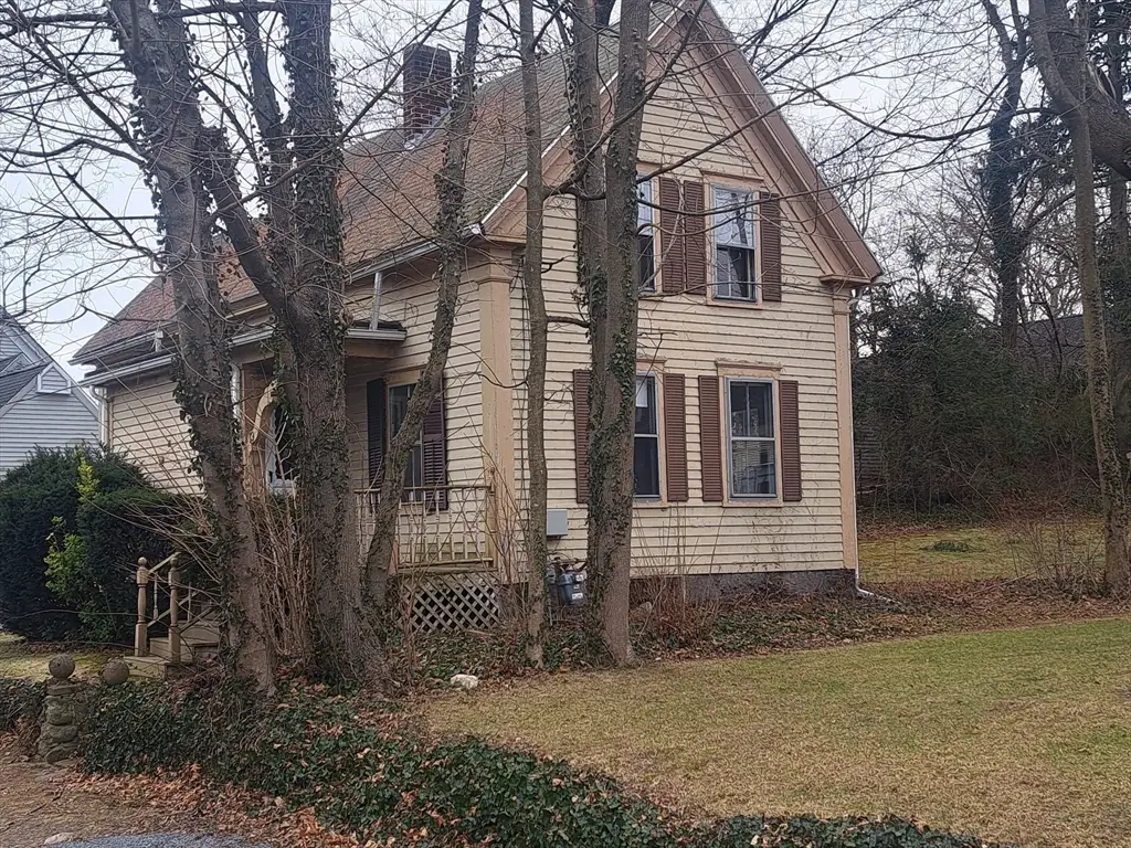 19 Bank St, Abington, MA 02351 - Image #1