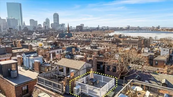 6 Goodwin Pl #4, Boston, MA 02114