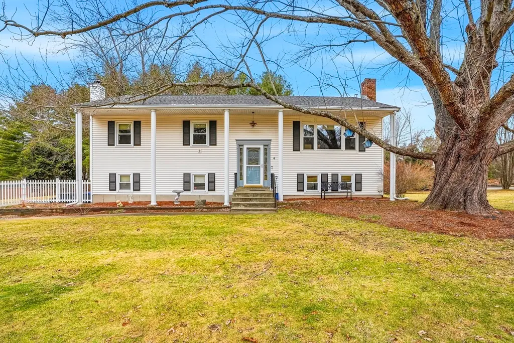 4 Carby Drive, Mendon, MA 01756 - Image #1