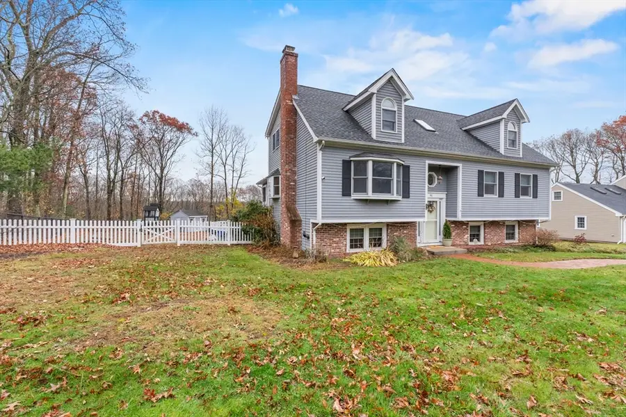 91 Stoddard Drive, North Attleboro, MA 02760 - Image #2