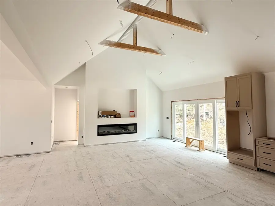 558 Haynes St., Sturbridge, MA 01566 - #3