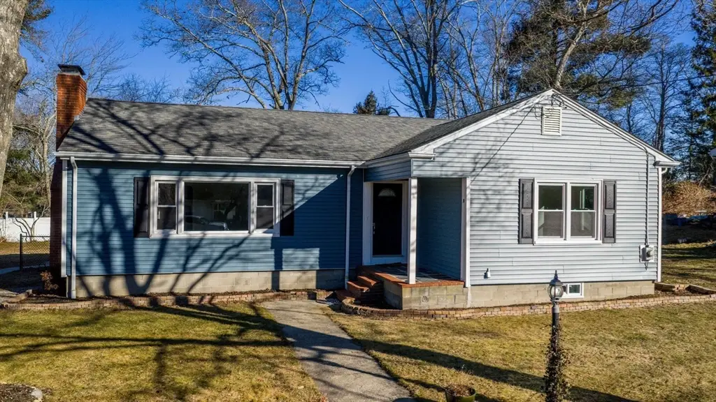 25 Pershing Ave, Acushnet, MA 02743 - Image #1