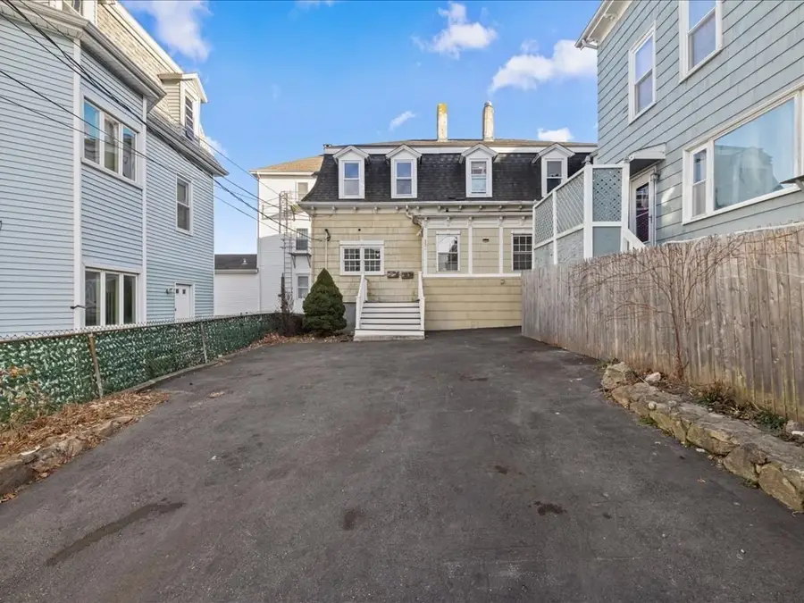 334 Fountain St, Fall River, MA 02721 - Image #2