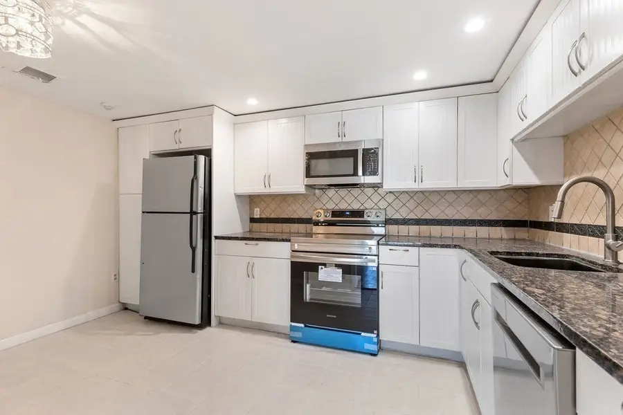 36 Pleasant Drive #42, Stoughton, MA 02072 - Image #3