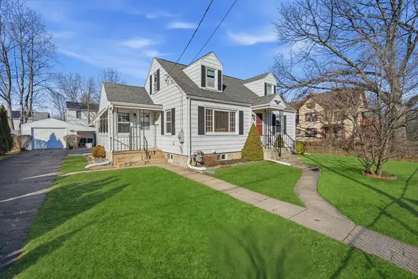 22 Cooley St, Agawam, MA 01001