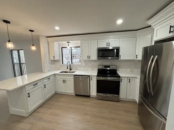 800 Bearses Way #5NB, Barnstable, MA 02601