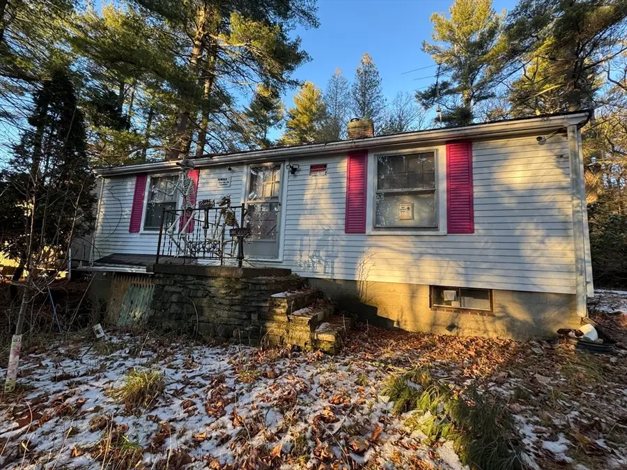 98 Medway St, Norfolk, MA 02056 - Image #2