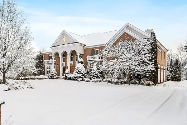 30 Bridle Path, Shrewsbury, MA 01545