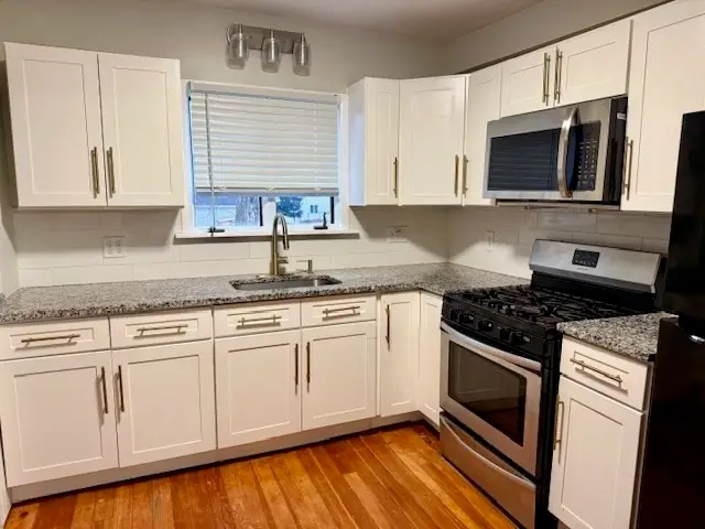 609 King Philip St, Fall River, MA 02724 - Image #2