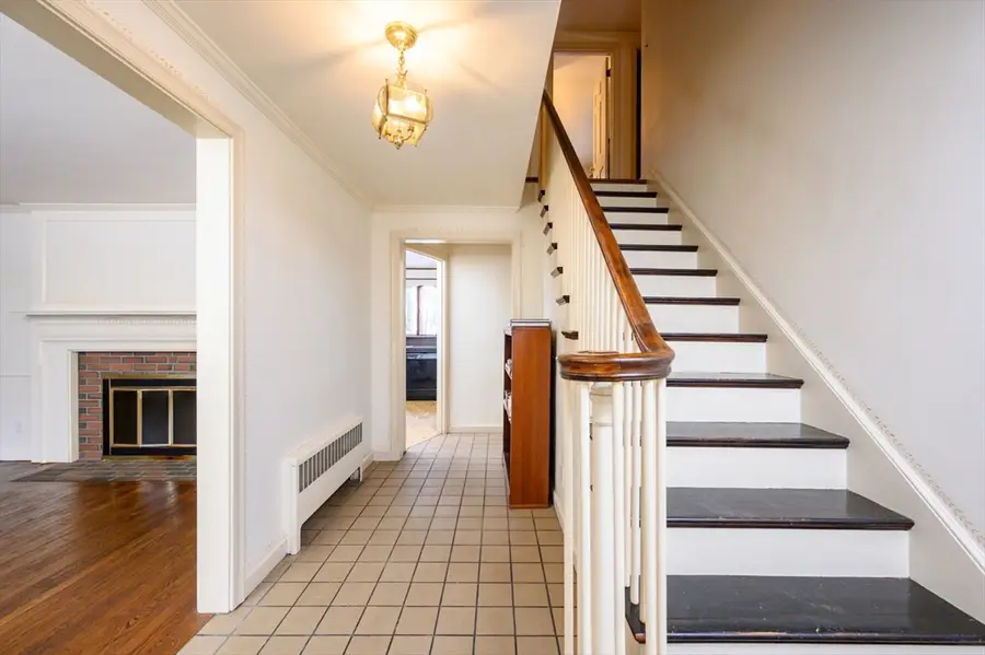 57 Columbine Rd, Milton, MA 02186 - Image #2