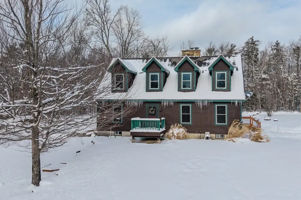 593 Woodmere Rd, Becket, MA 01223 - Image #1