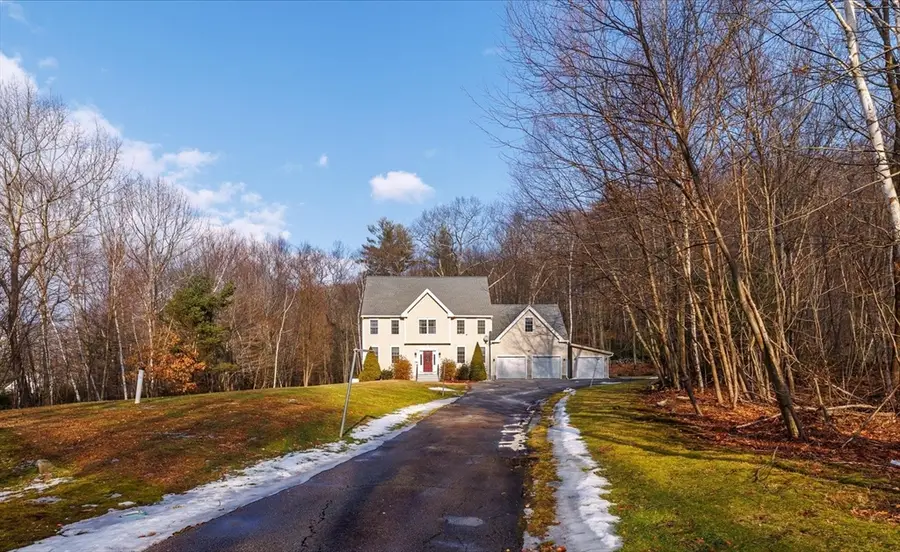 1 Crowl Hill Rd, Auburn, MA 01501 - Image #3