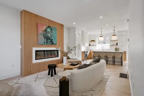 15 Jewett Pl #C, Newton, MA 02458