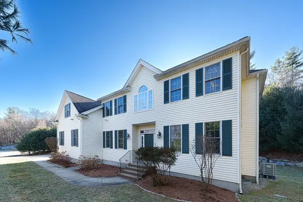 300 Crownshield Avenue, Uxbridge, MA 01569