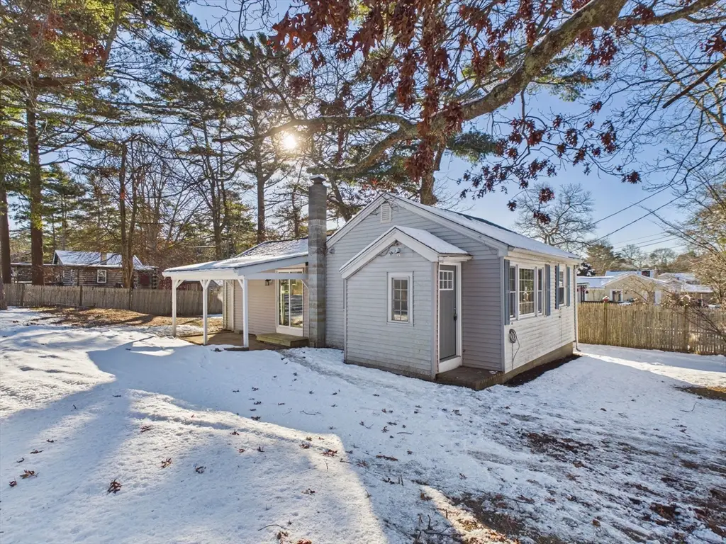 29 Walnut St, Plymouth, MA 02360 - Image #1