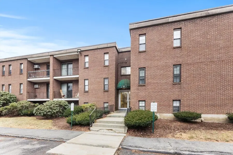 11 Riverside Ave #111, Danvers, MA 01923 - Image #2