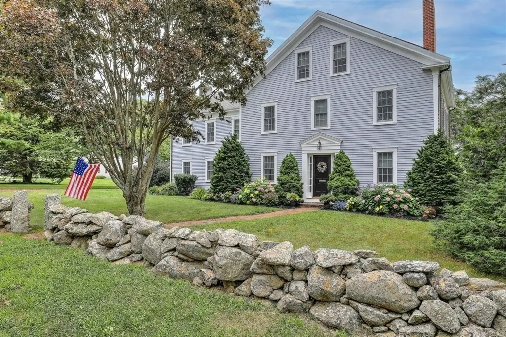3 Rockland St, Dartmouth, MA 02748 - Image #1