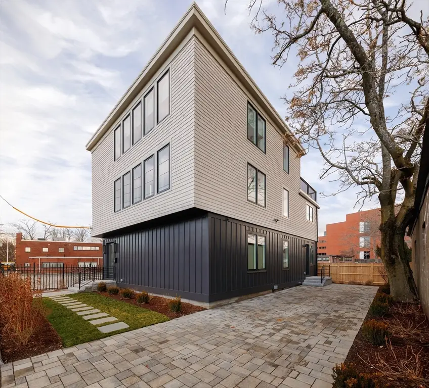 17 Smith Place, Cambridge, MA 02138 - Image #2