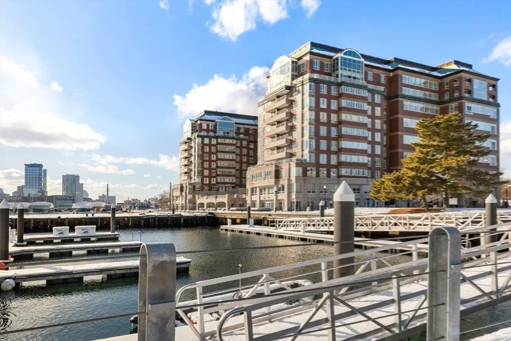 197 Eighth St #807, Boston, MA 02129 - Image #1