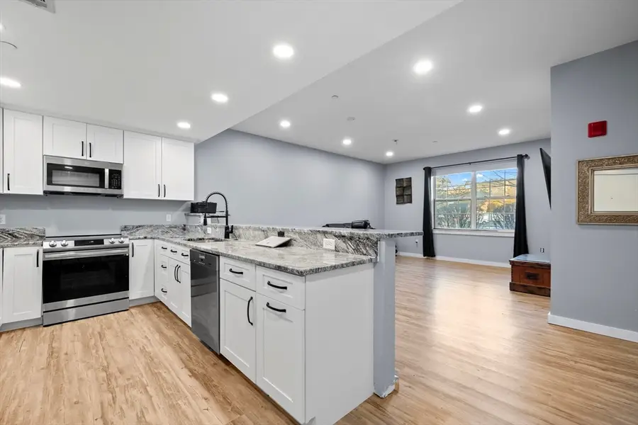 1 Powder Mill Sq #102, Andover, MA 01810 - Image #3