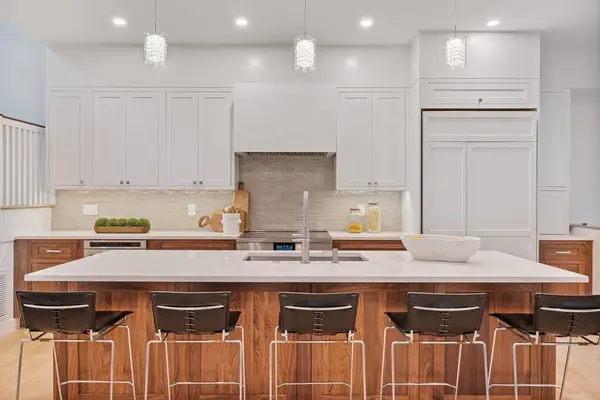 65 Francis #A, Brookline, MA 02446