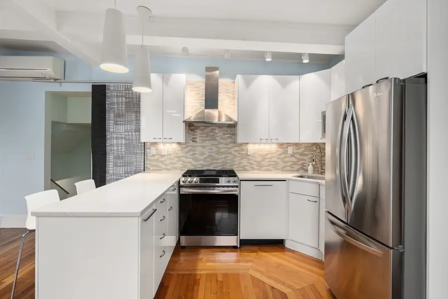 96 Brook St #3, Brookline, MA 02445 - Image #3