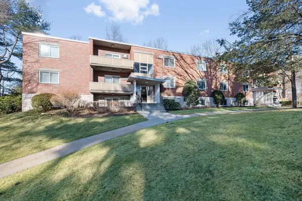 33 Jacqueline Rd #D, Waltham, MA 02452