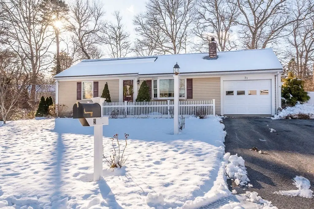 21 Spinning Brook Rd, South Yarmouth, MA 02664 - Image #1