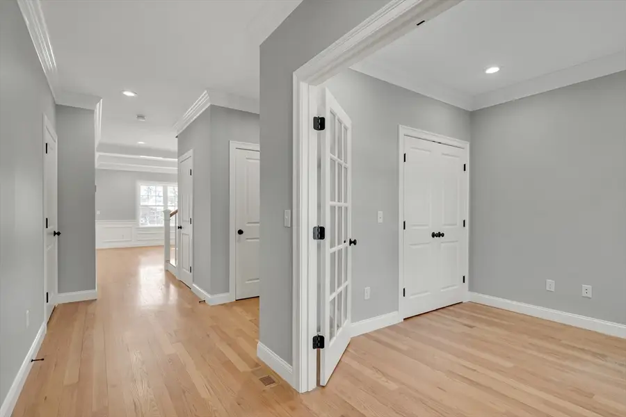 126 Dale St, Waltham, MA 02451 - Image #3