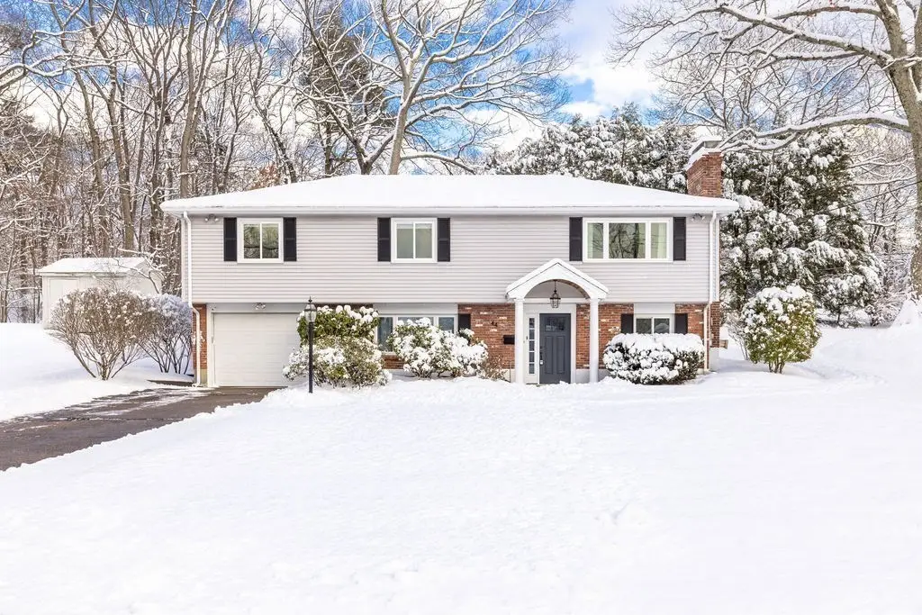 44 Agnes Dr, Framingham, MA 01701 - Image #1