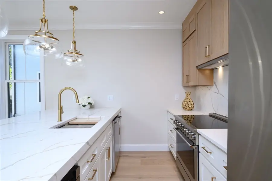 43 Chickatawbut St #2, Boston, MA 02122 - Image #3