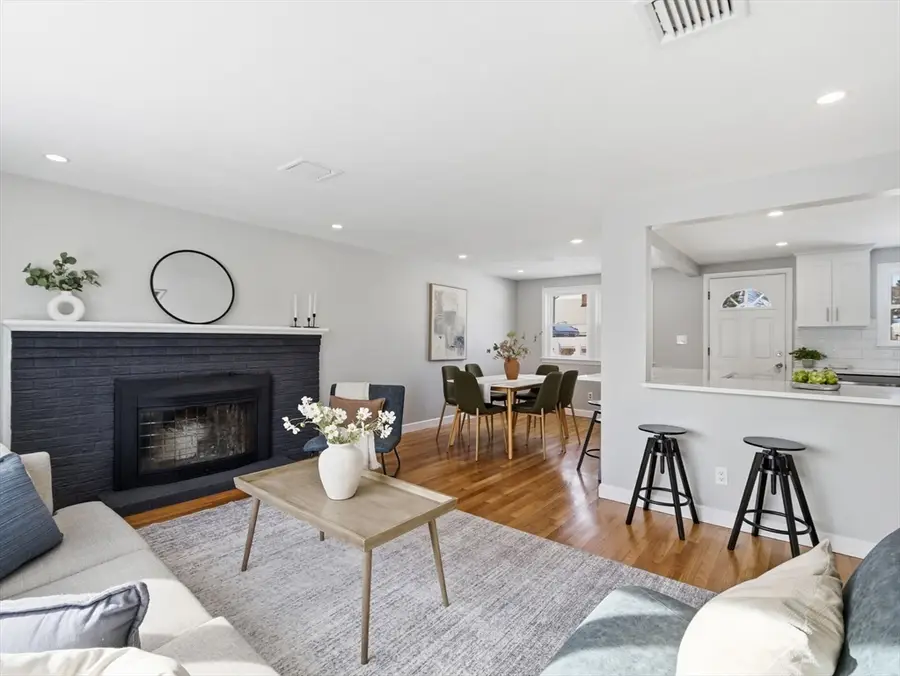 12 Holloway St, Malden, MA 02148 - Image #3