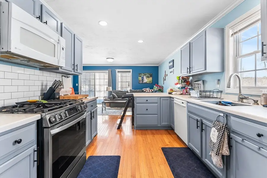 48 Whispering Pine Cir #48, Worcester, MA 01606 - Image #2