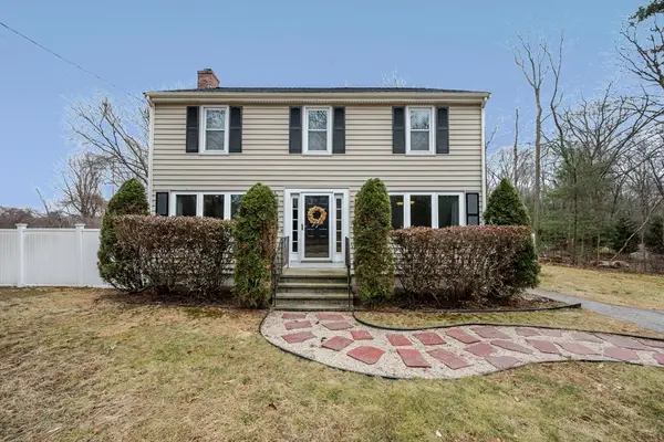 345 Richardson Ave, Attleboro, MA 02703
