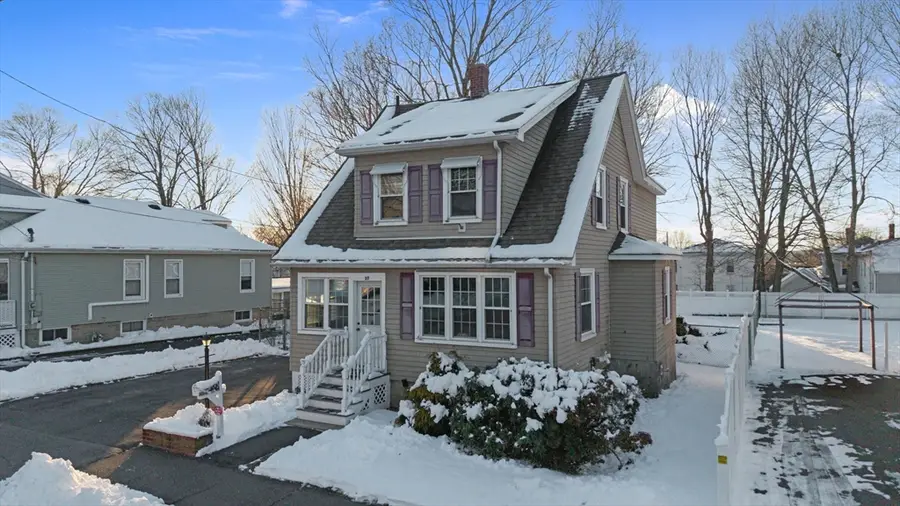 27 Vernon St, Haverhill, MA 01835 - Image #2