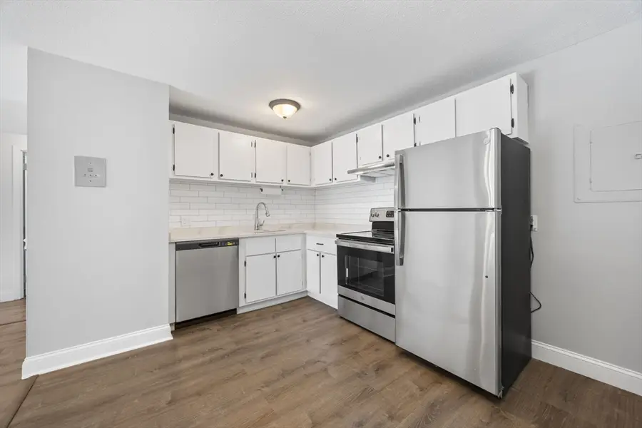 15 Wildwood St #B10, Dracut, MA 01826 - Image #2