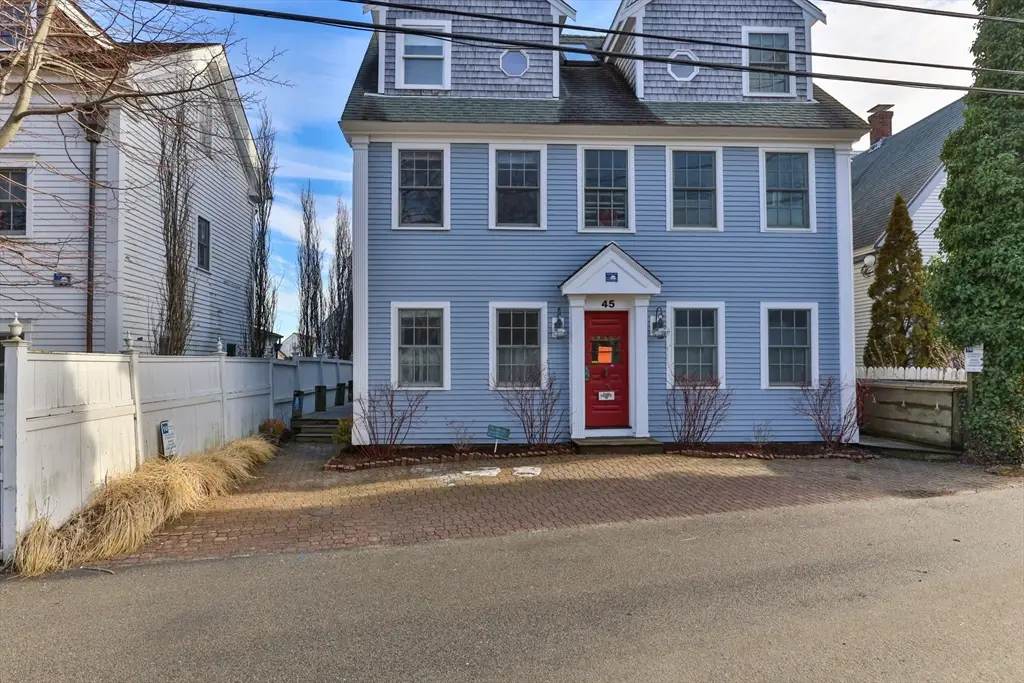 45 Commercial St #10, Provincetown, MA 02657 - Image #1