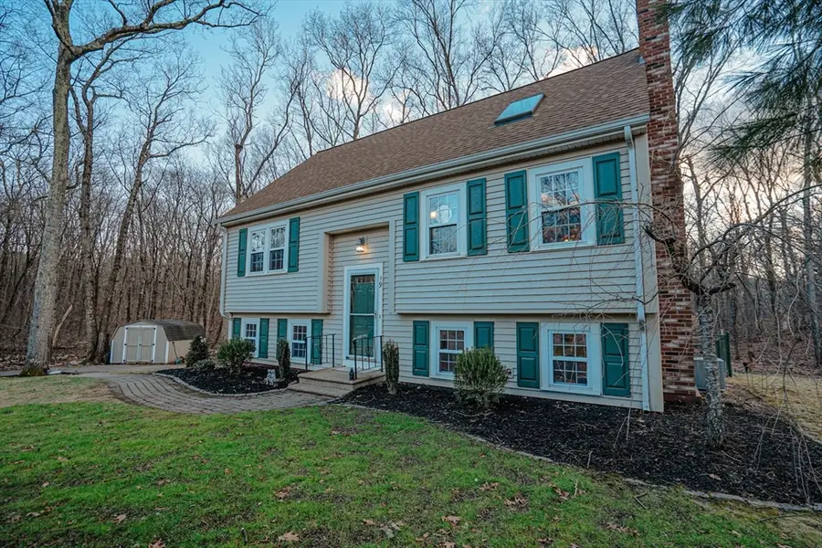 19 Amber Lane, Attleboro, MA 02703 - Image #2