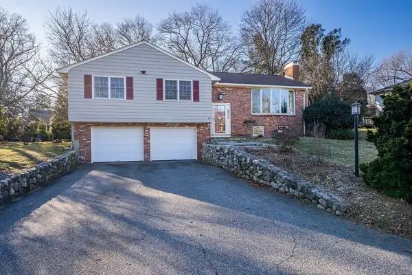 10 Trinity Rd, Winchester, MA 01890