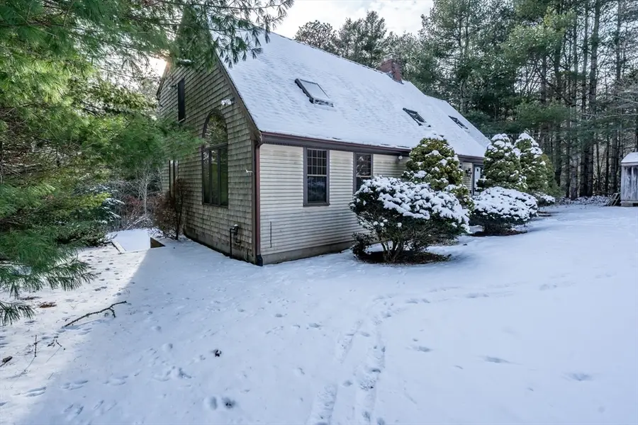 192 Sandy Valley Rd, Marstons Mills, MA 02648 - Image #2