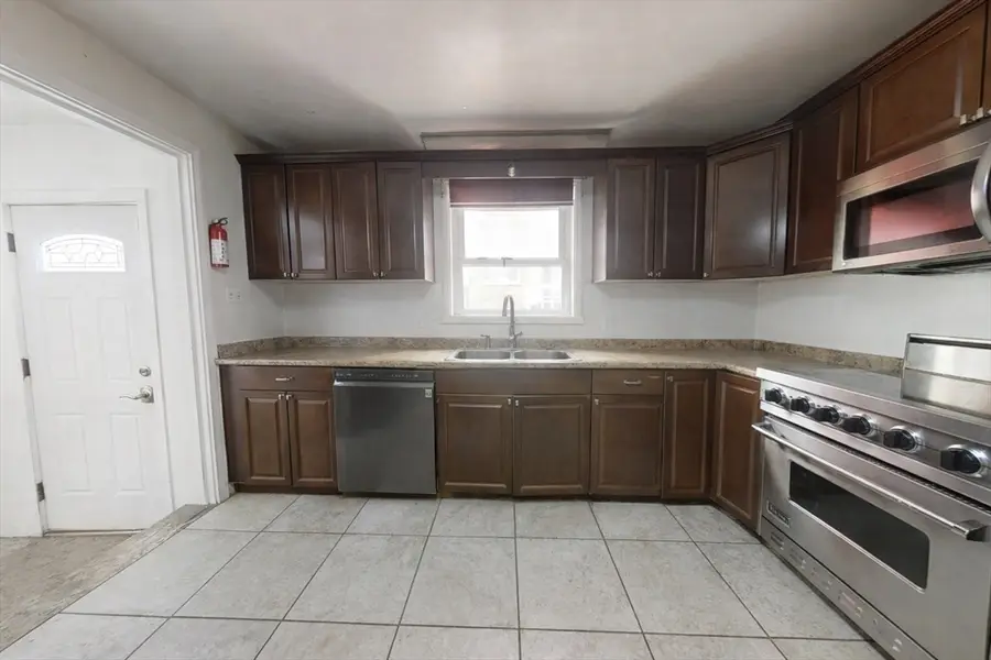 53 Garden St, Haverhill, MA 01830 - Image #3