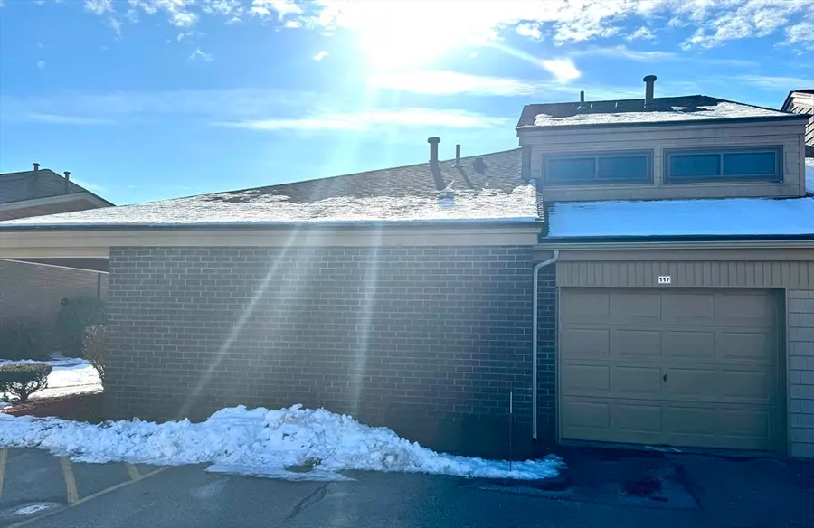 117 Greenbrook Dr #117, Stoughton, MA 02072 - Image #2