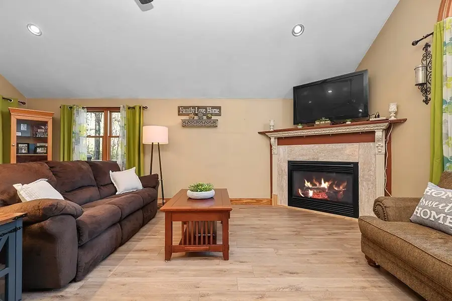 11 Sharon Ave, Norfolk, MA 02056 - Image #3