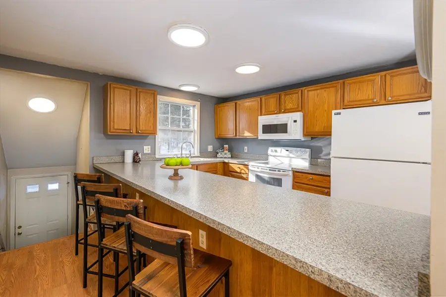 12 Gates Crossing #12, Leominster, MA 01453 - Image #3