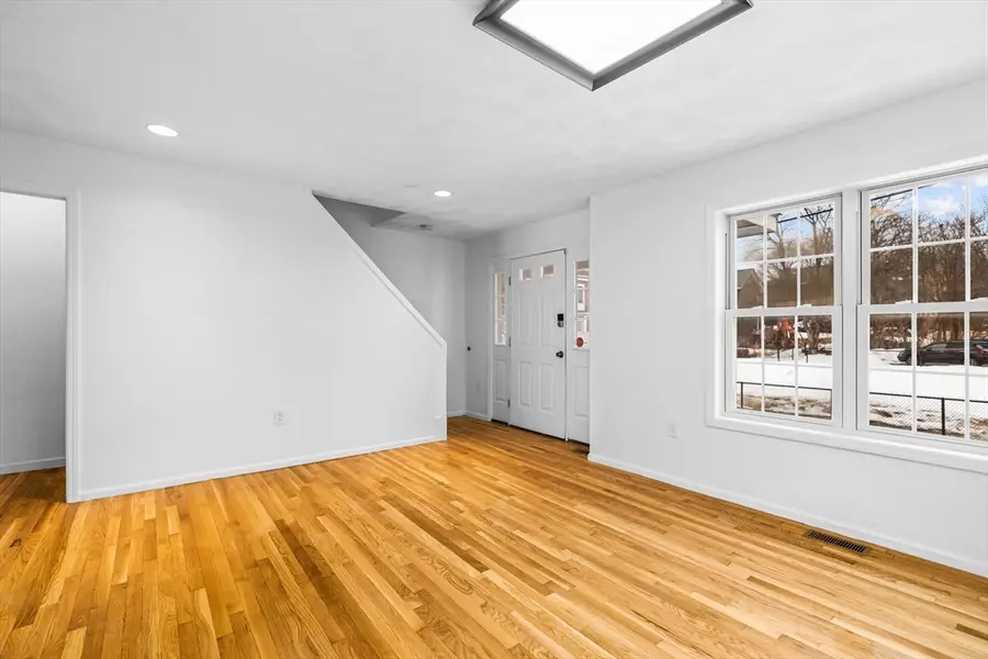 5 Valentine St #1, Boston, MA 02119 - #3
