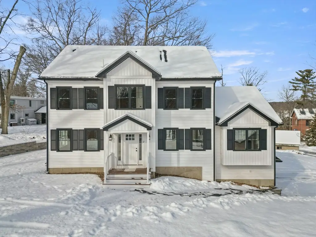 12 Lands End Rd, Tyngsborough, MA 01879 - Image #1