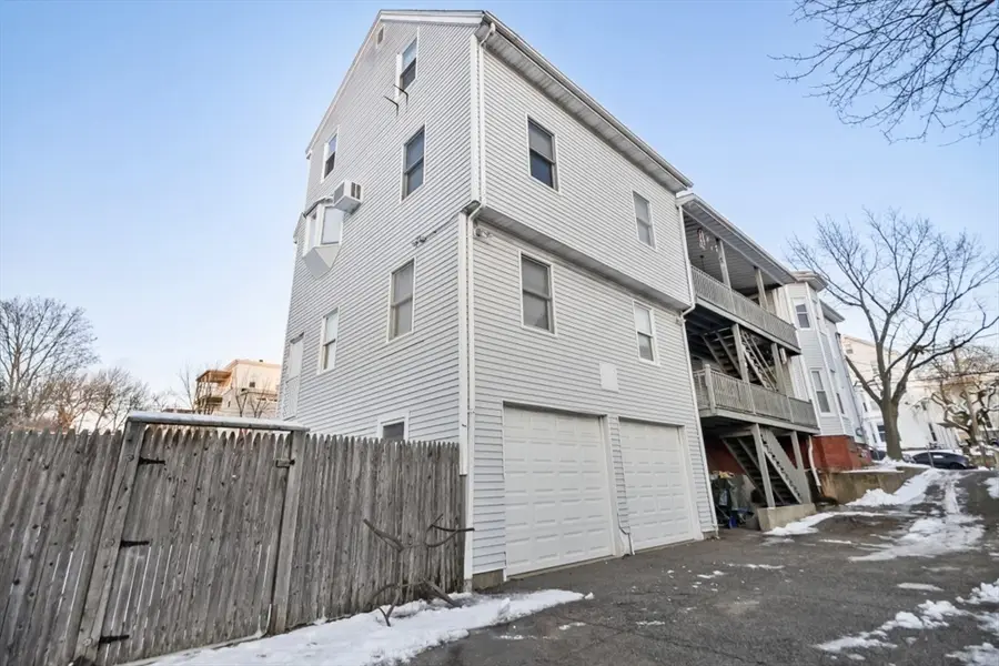 34 Putnam St, Somerville, MA 02143 - Image #3