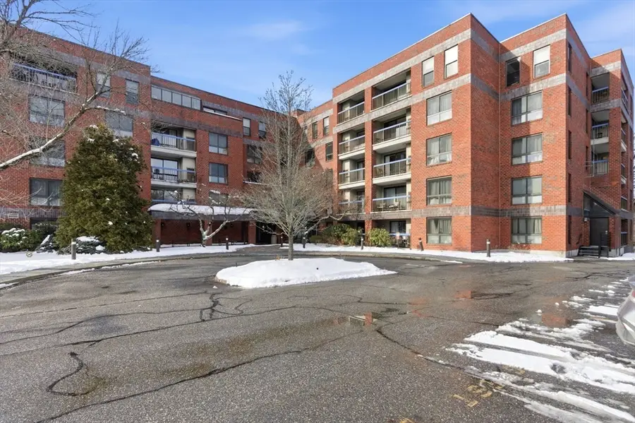 22 Railroad St #407, Andover, MA 01810 - Image #2