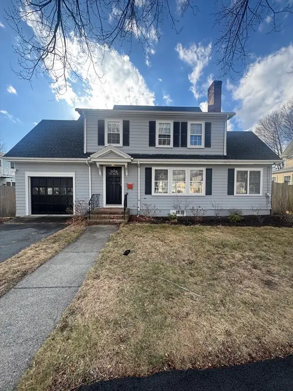 12 Pickwick, Marblehead, MA 01945